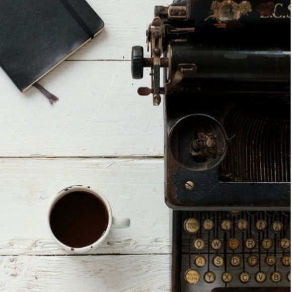 Meet your Posher, Lived In Threads - Picture 13 of 14